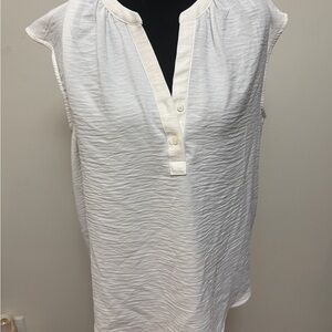 Simply Vera Vera Wang Ivory Sleeveless Split-Neck Camisole